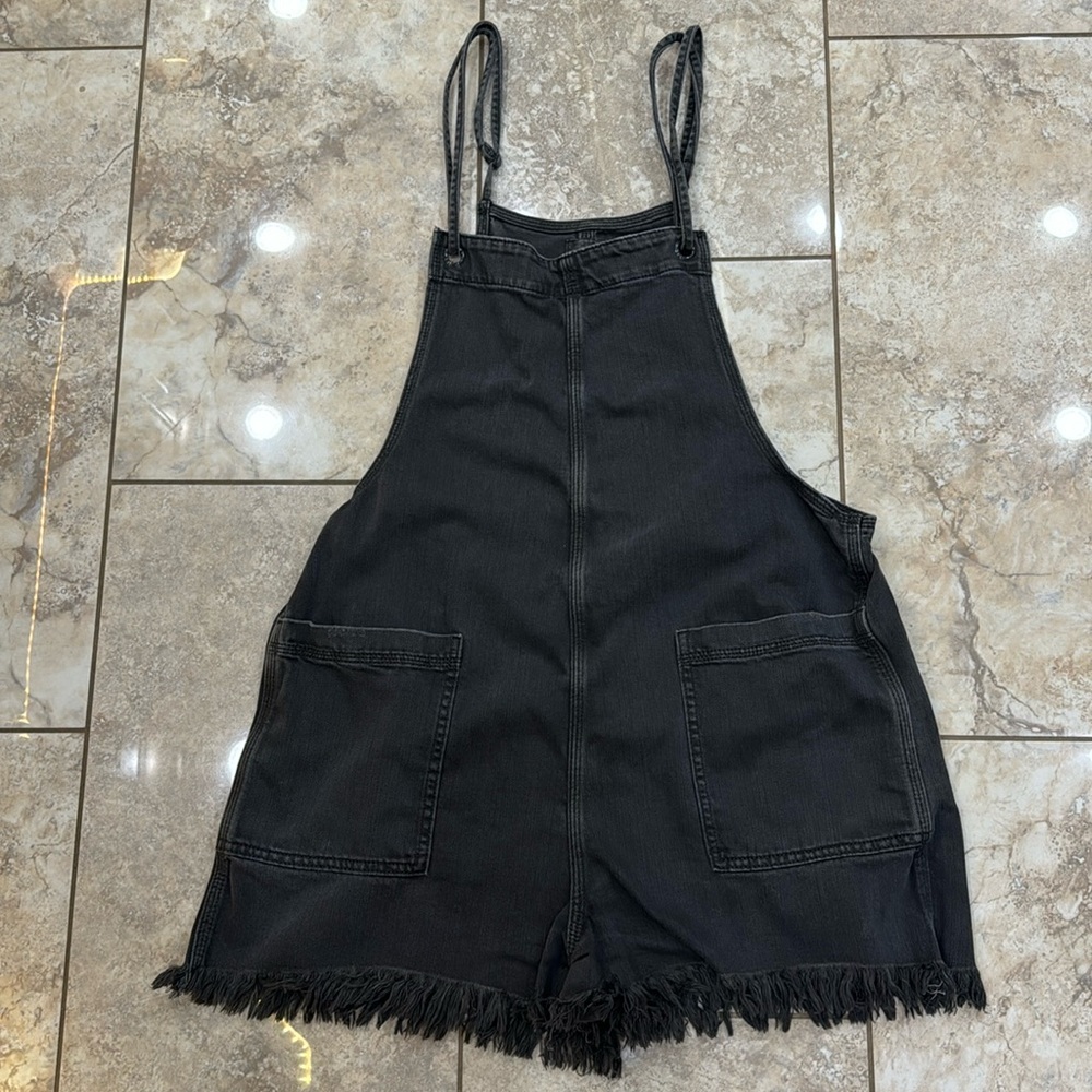 Black Arie American Eagle overall shorts Large